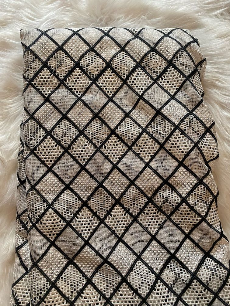 White with Black Rhombus Lines